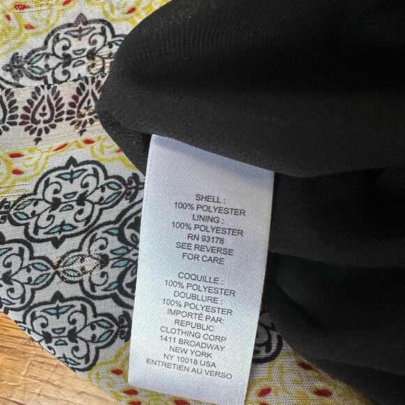 Tahari Women's Top - Size M - Woodland Patchwork Print - Picture 7 of 7